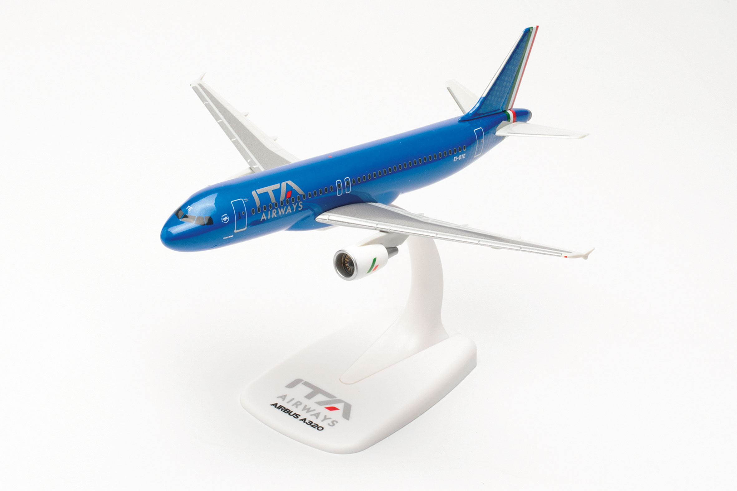 ITA Airways Airbus A320 –“Paolo Rossi” Reg.:  EI-DTE